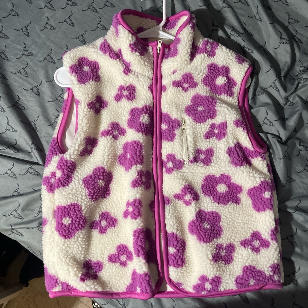 HYFVE Pink and White Fleece Vest